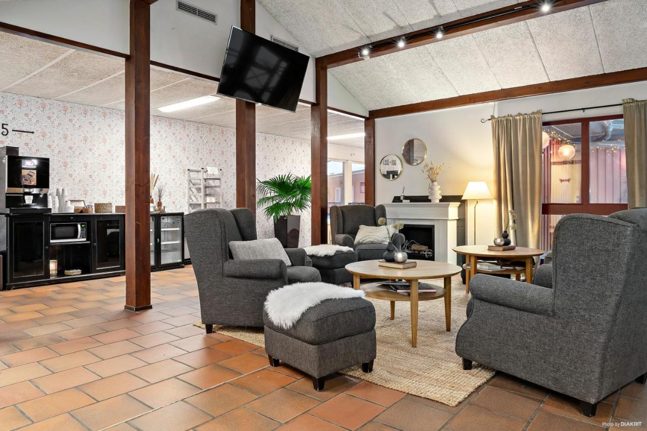 First Camp Moraparken Hotel Екстер'єр фото